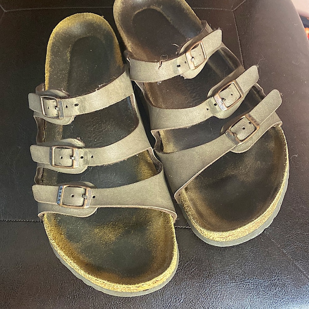 GUC Womens Size 9 Birkenstock - Picture 1 of 5